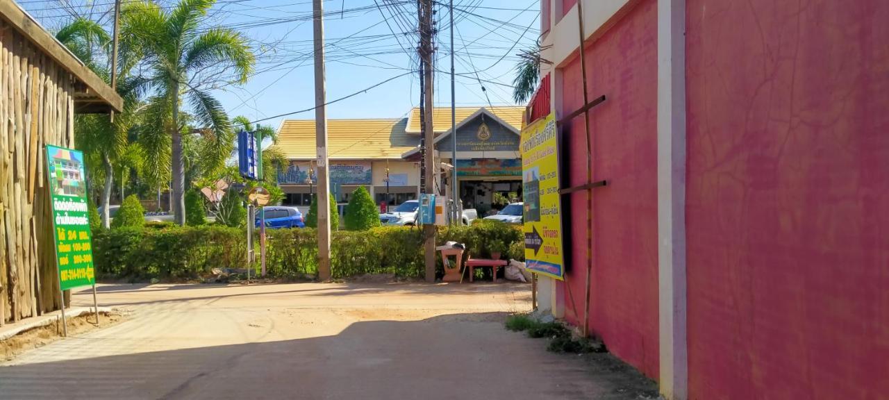 Ruengsrisiri Guesthouse Sukhothai Eksteriør bilde