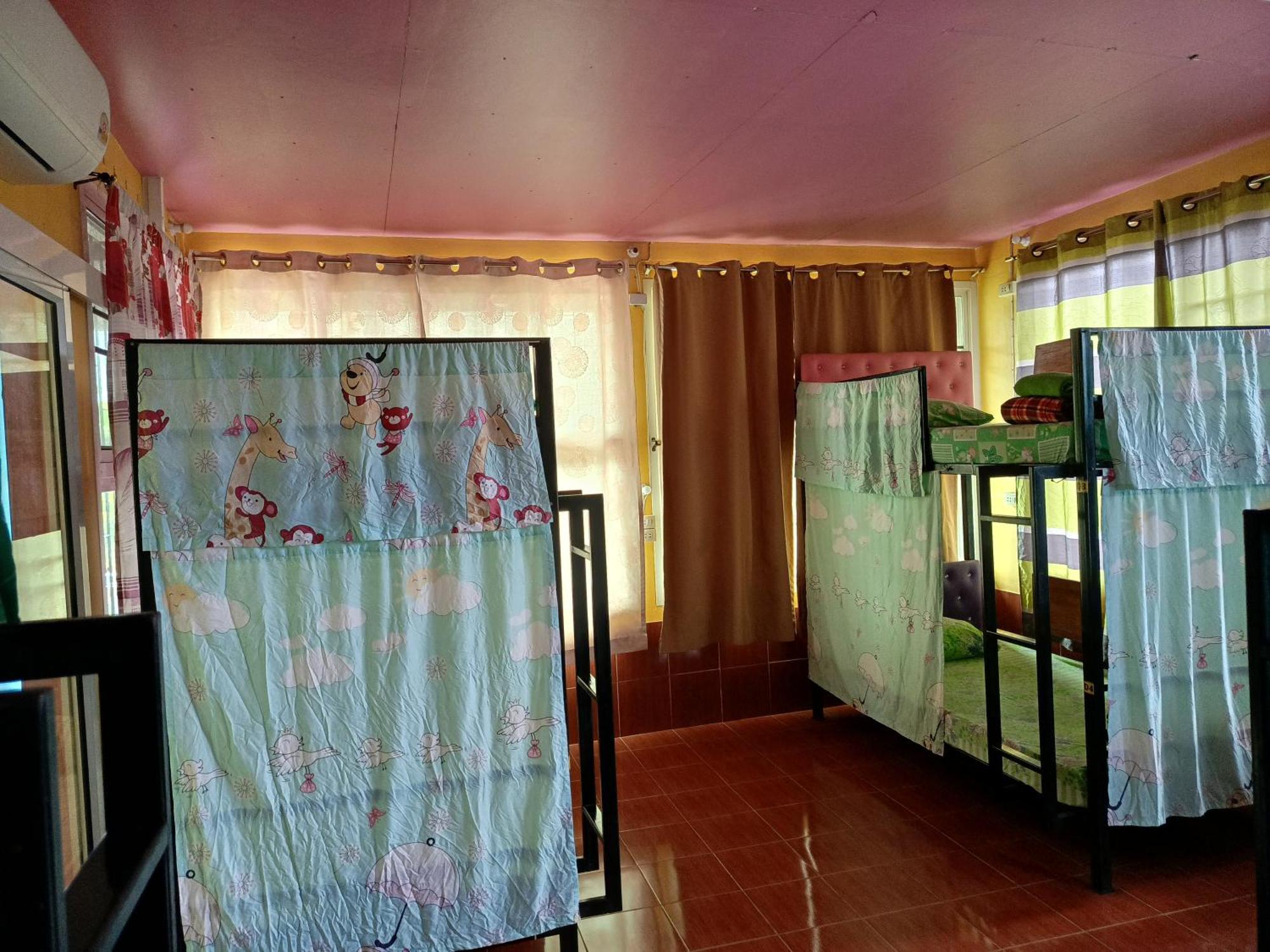 Ruengsrisiri Guesthouse Sukhothai Eksteriør bilde