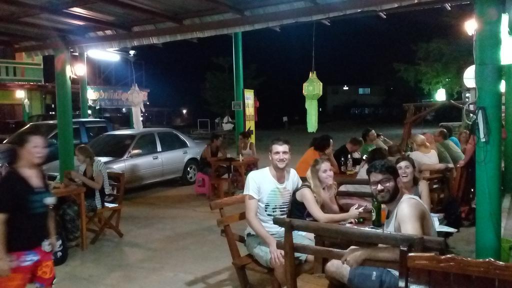 Ruengsrisiri Guesthouse Sukhothai Eksteriør bilde