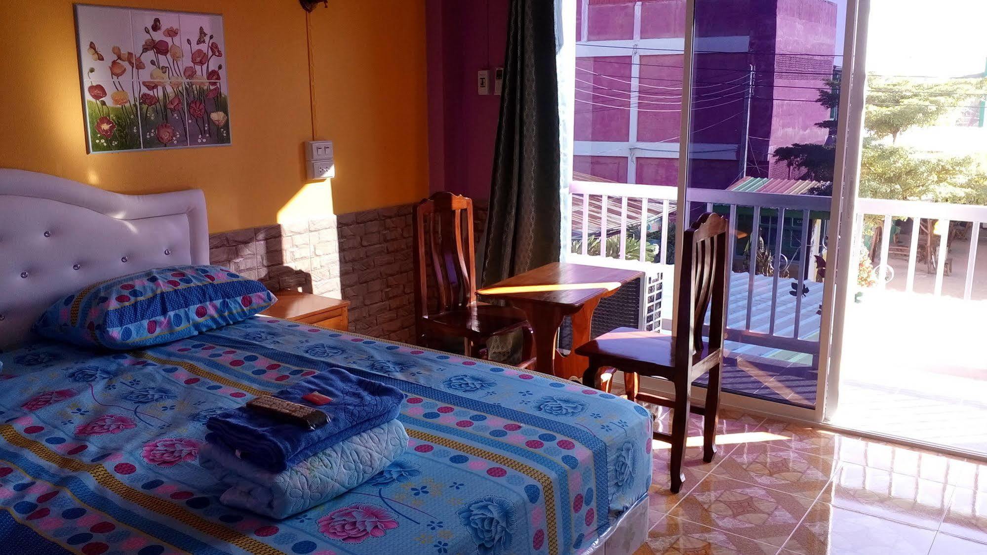 Ruengsrisiri Guesthouse Sukhothai Eksteriør bilde